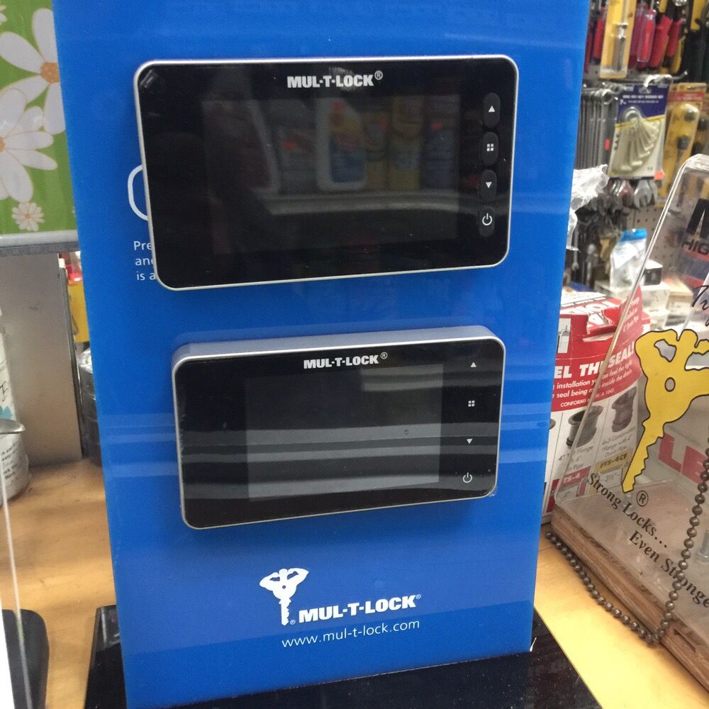 Mul-T-Lock high security cylinder display